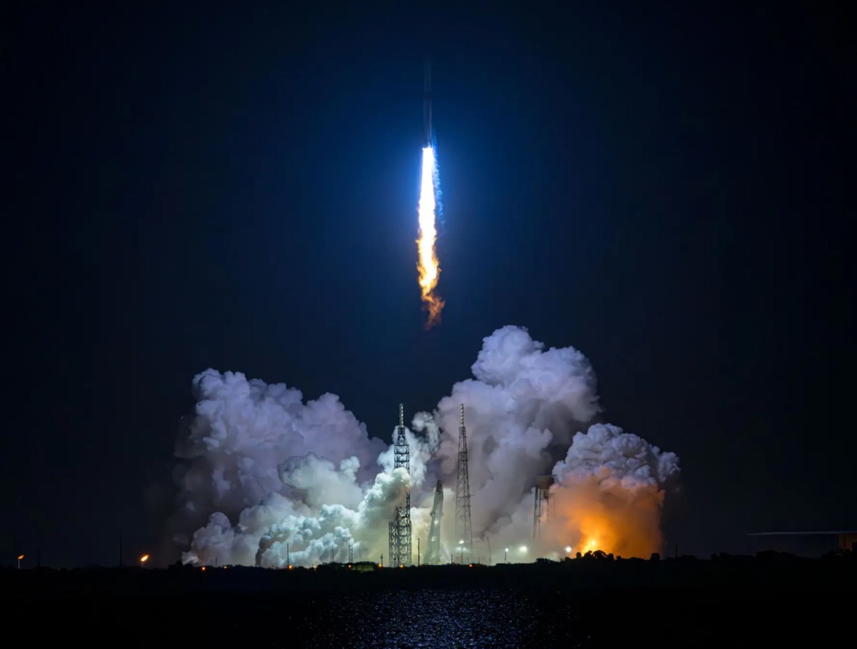 Blue Origin Schedules Second New Glenn Rocket Launch for November 9