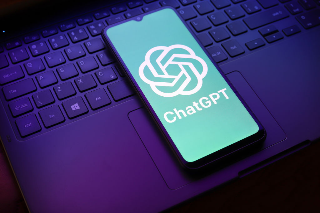 ChatGPT: A Comprehensive Overview of OpenAI's AI Chatbot